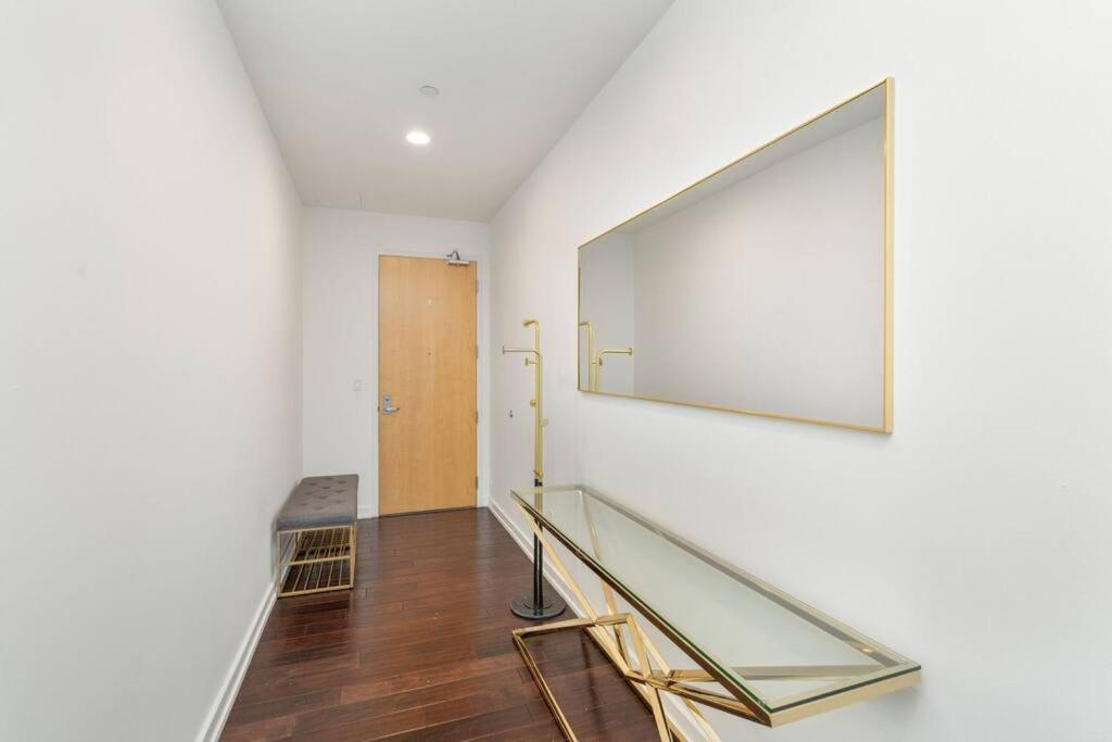 Downtown La With The Breathtaking View 2 Bedrooms And Parking Space Los Angeles Exterior photo