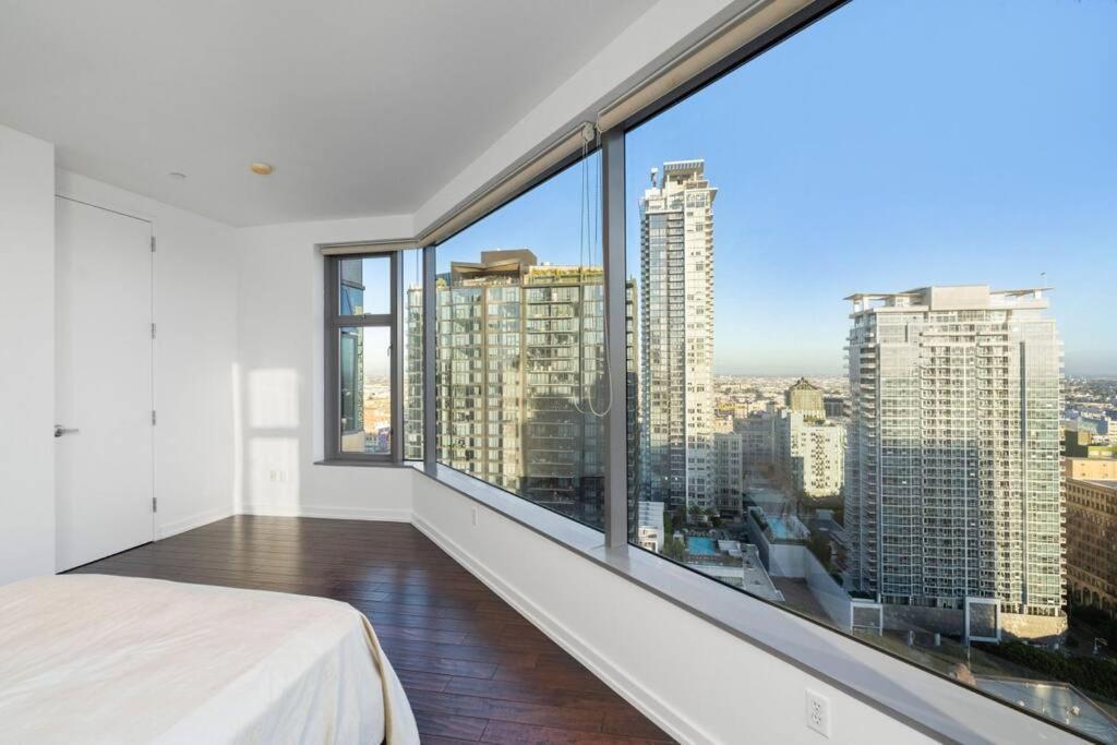 Downtown La With The Breathtaking View 2 Bedrooms And Parking Space Los Angeles Exterior photo