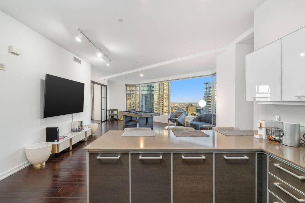 Downtown La With The Breathtaking View 2 Bedrooms And Parking Space Los Angeles Exterior photo