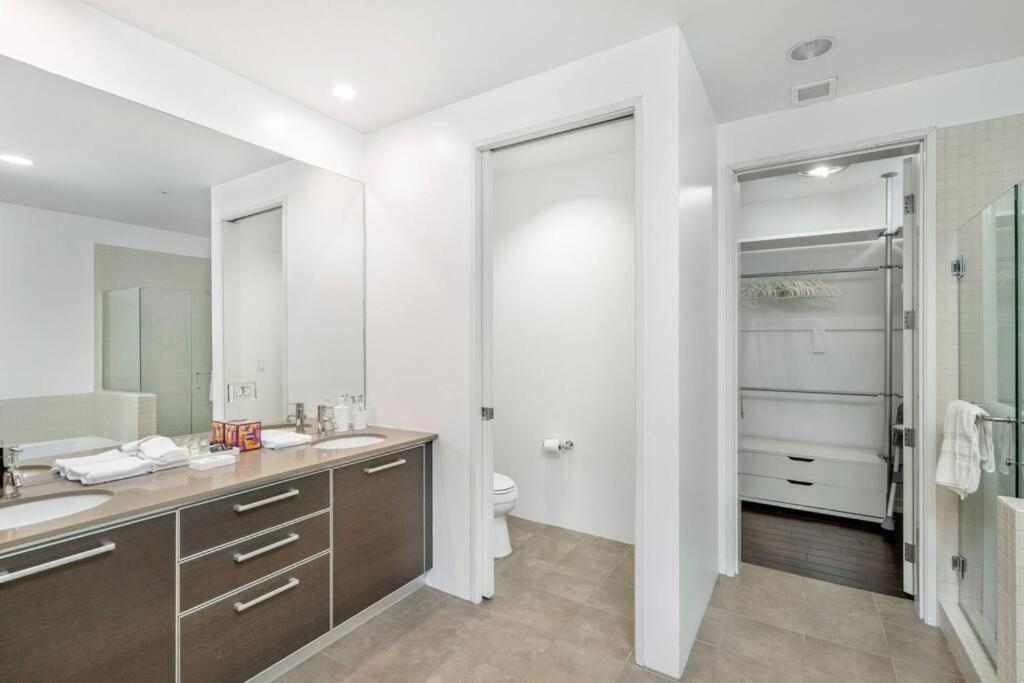 Downtown La With The Breathtaking View 2 Bedrooms And Parking Space Los Angeles Exterior photo