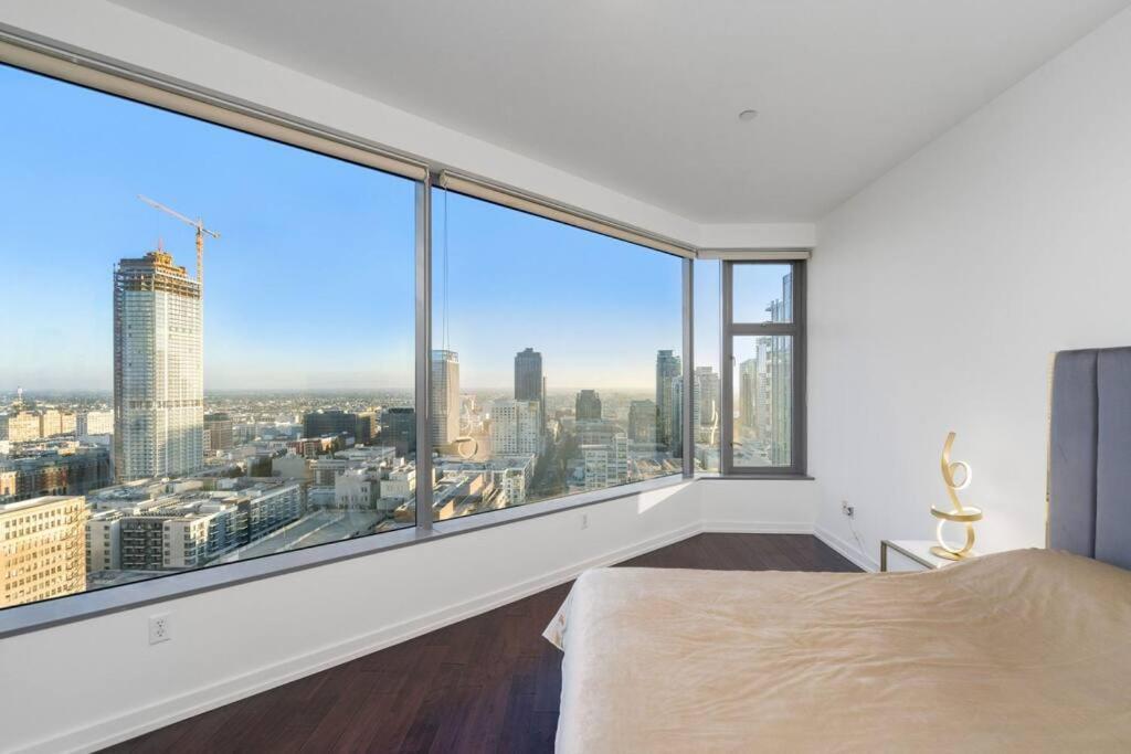 Downtown La With The Breathtaking View 2 Bedrooms And Parking Space Los Angeles Exterior photo