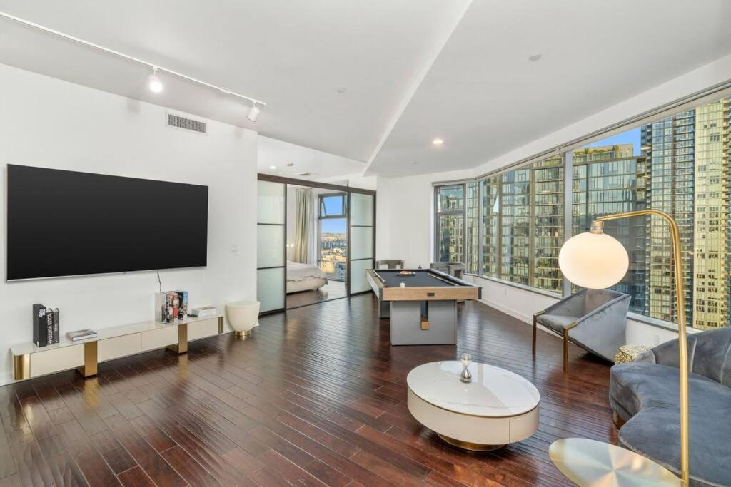 Downtown La With The Breathtaking View 2 Bedrooms And Parking Space Los Angeles Exterior photo
